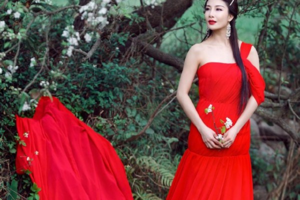 晚霞下的灵隐茶韵，悠然自得